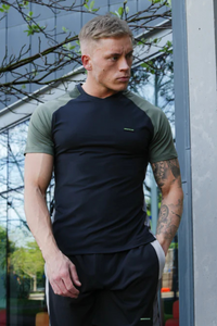 Broncoo Flexfit T-Shirt